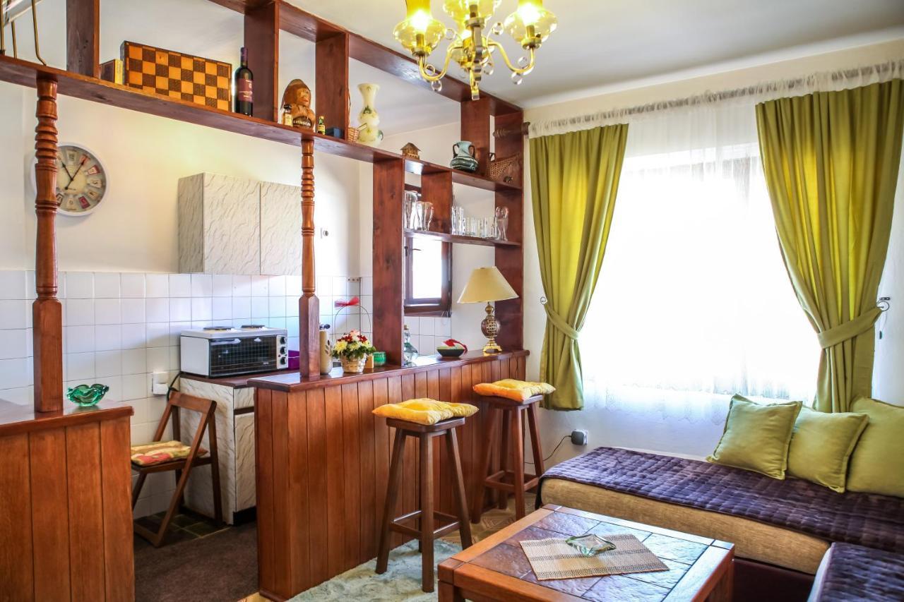 Apartment Dejan Cetinje Eksteriør bilde