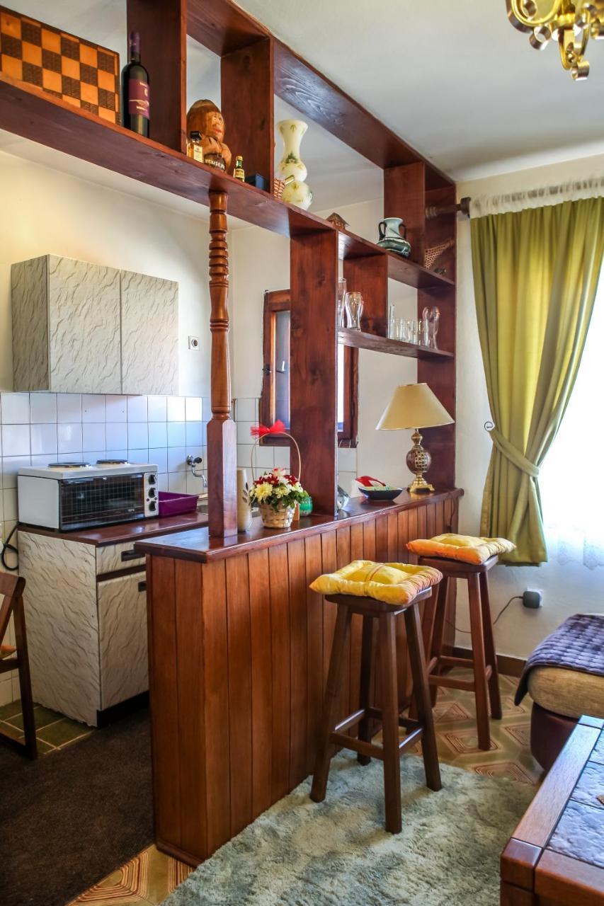 Apartment Dejan Cetinje Eksteriør bilde