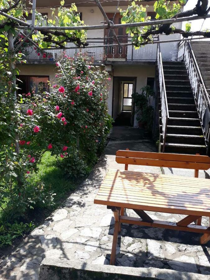 Apartment Dejan Cetinje Eksteriør bilde